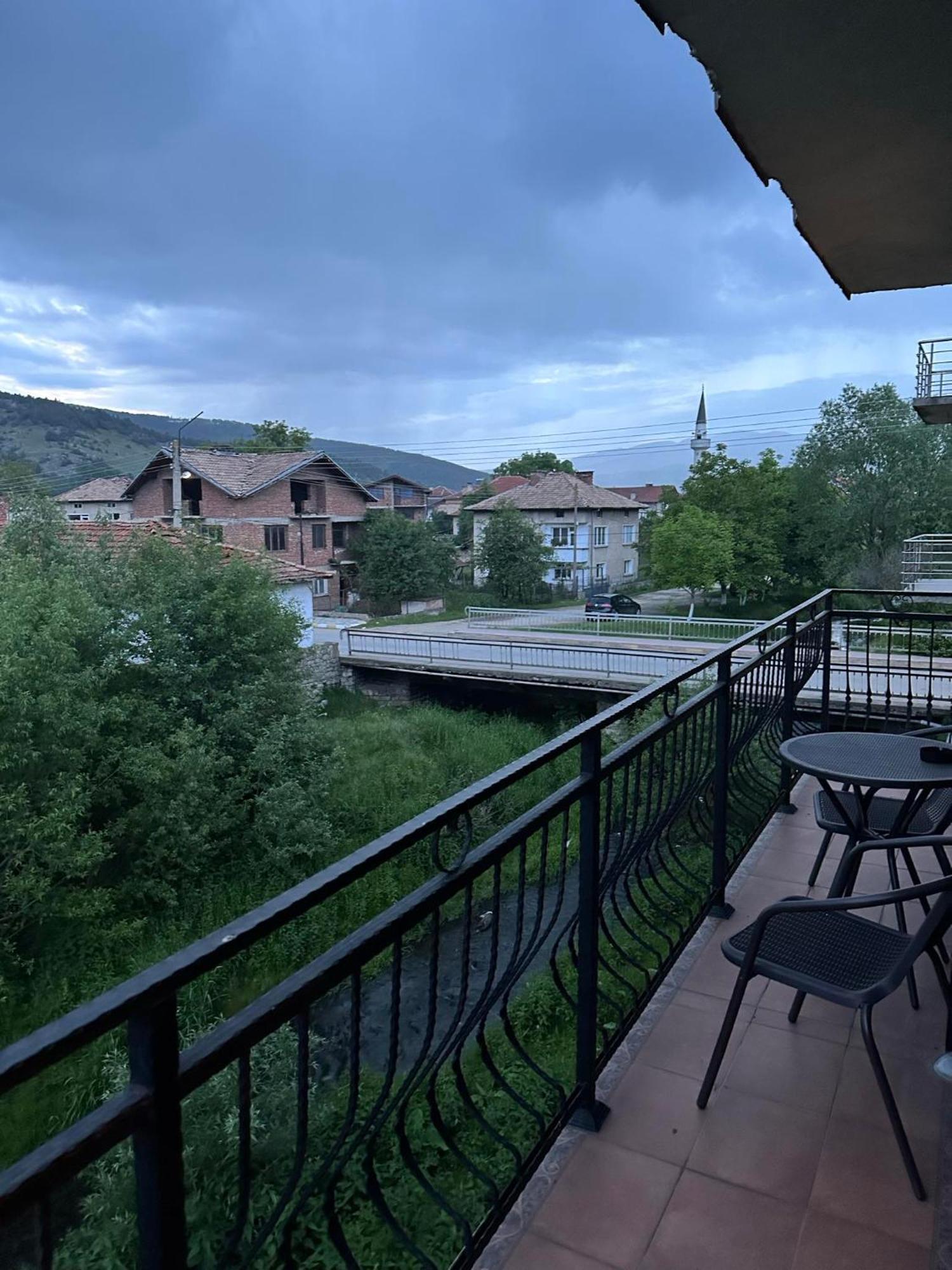 Къща За Гости Арнаудови Kostandovo Buitenkant foto
